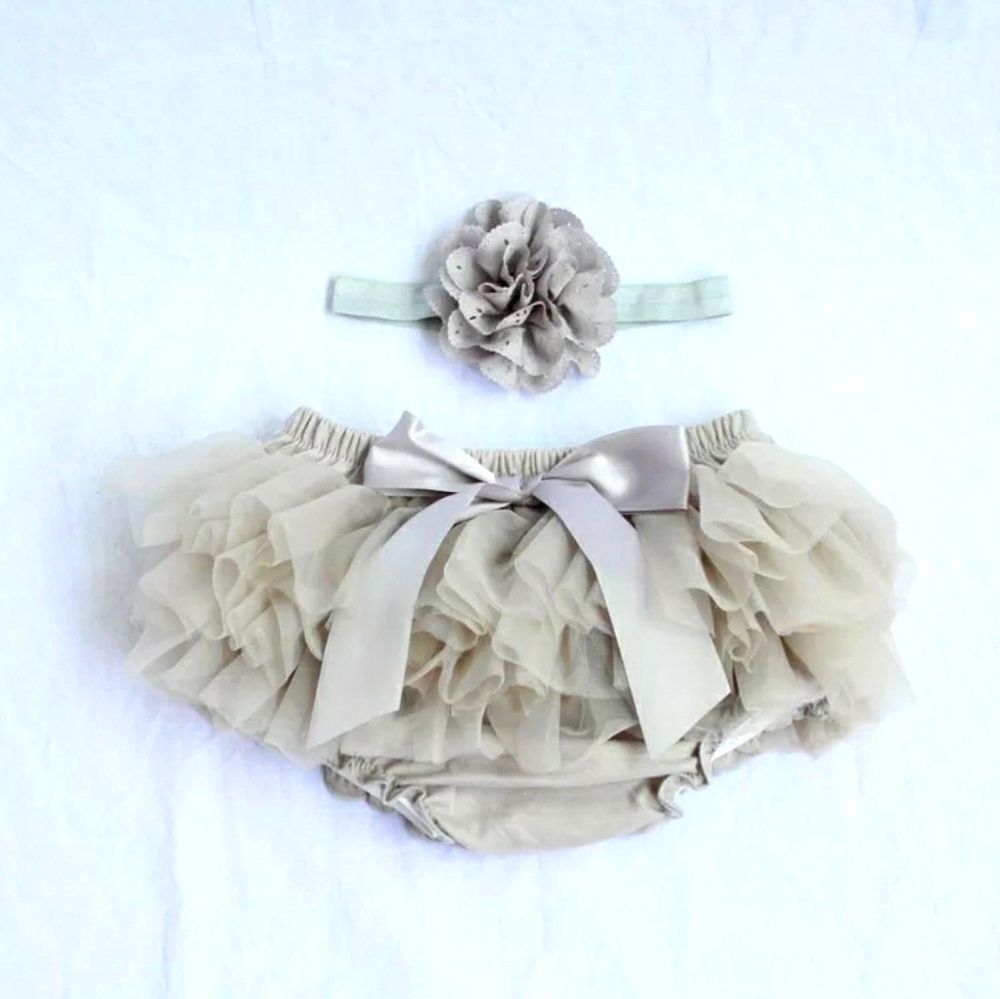 Baby Gray Bloomers Holiday Set (NEW)